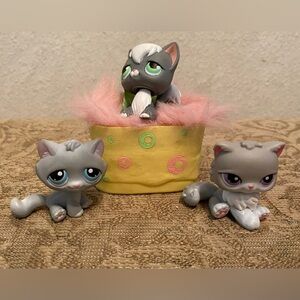 Littlest Pet Shop 3 Gray Cats #345 #251 #177 and Carrier